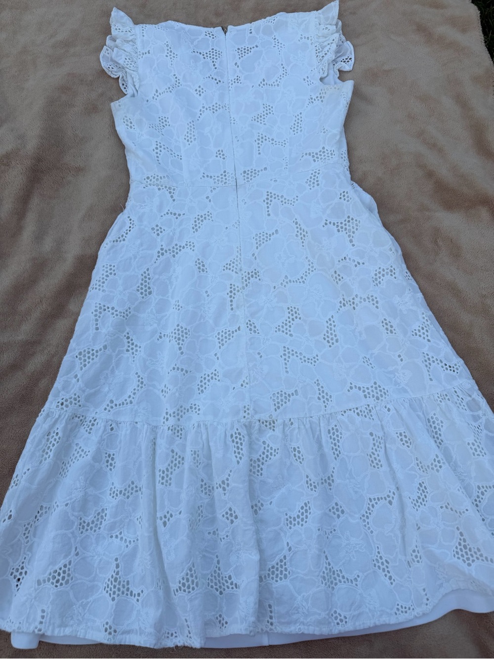 Karl Lagerfeld White Eyelet V-Neck Midi Dress with Ruffle Shoulders Size 8 - Picture 7 of 14
